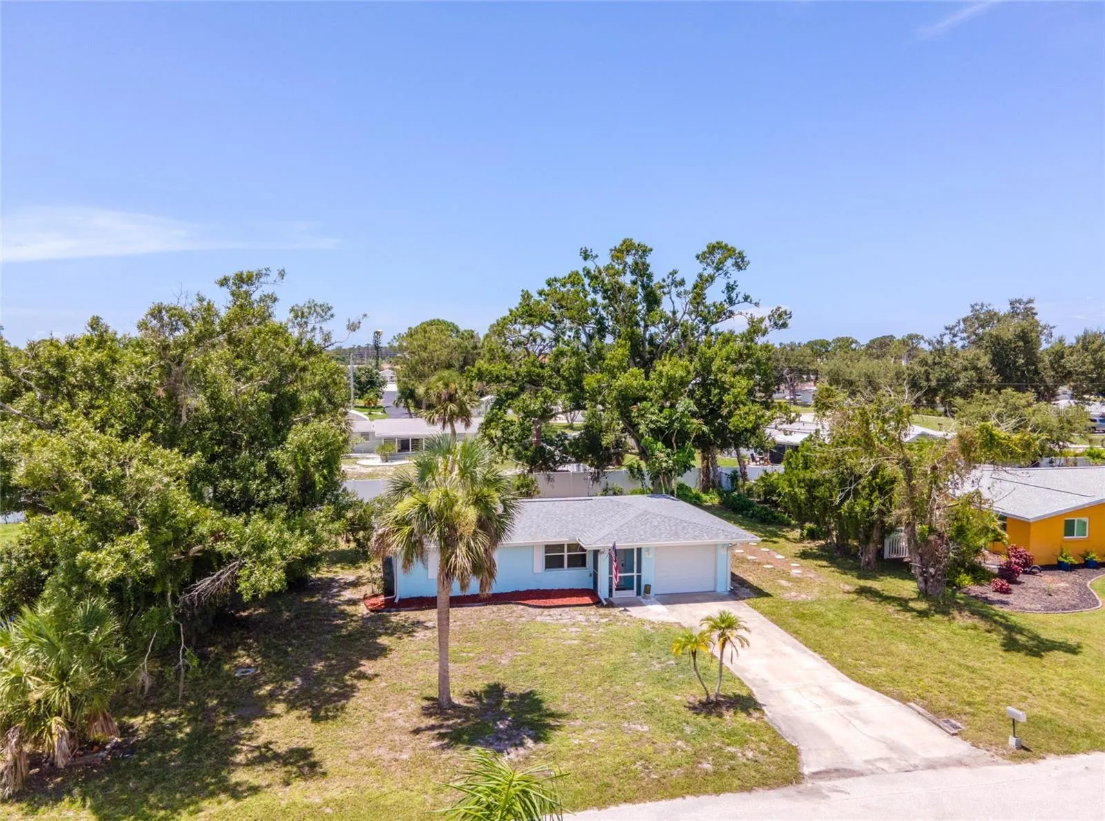 231 LAKEVIEW LN