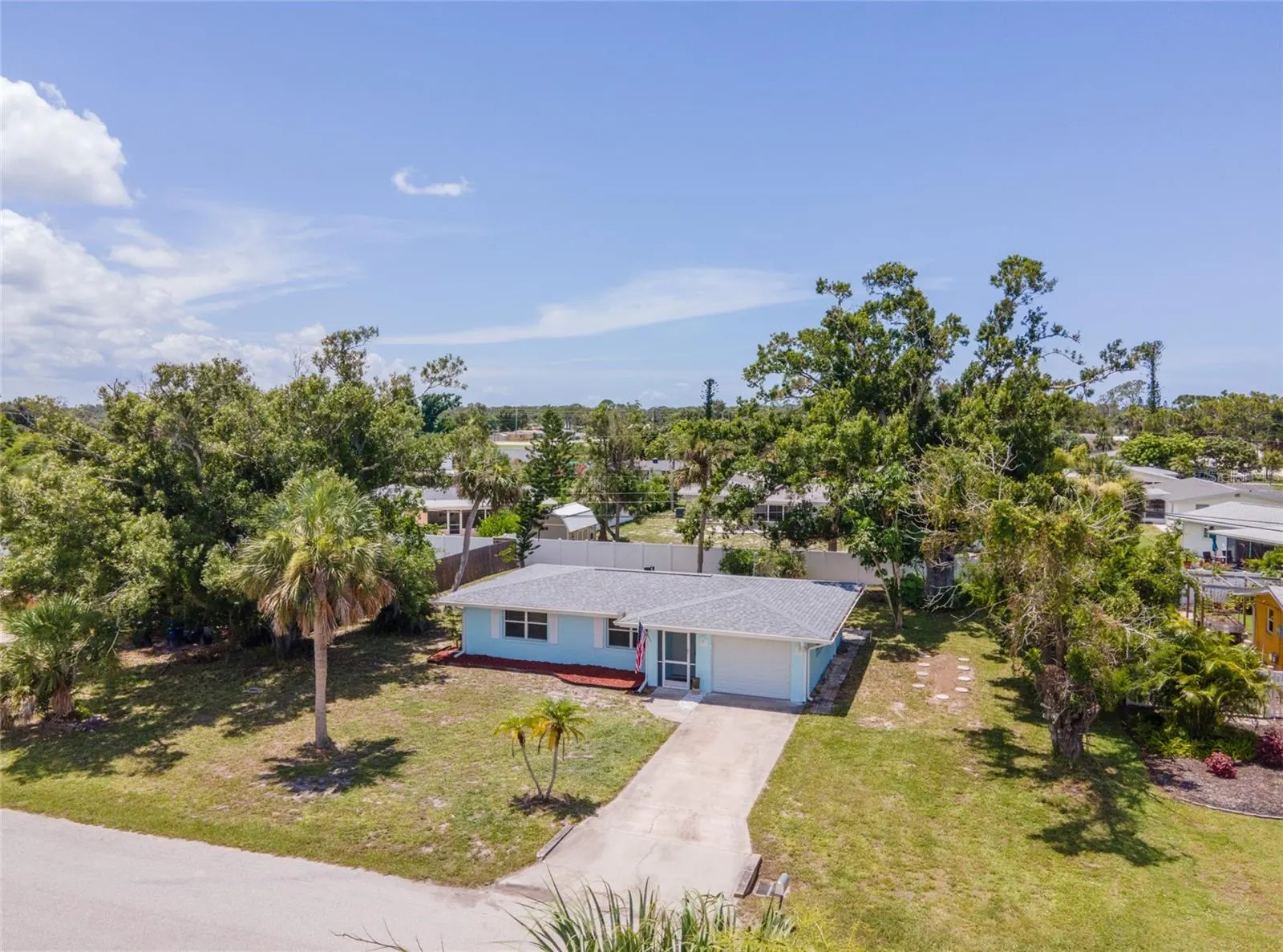 231 LAKEVIEW LN