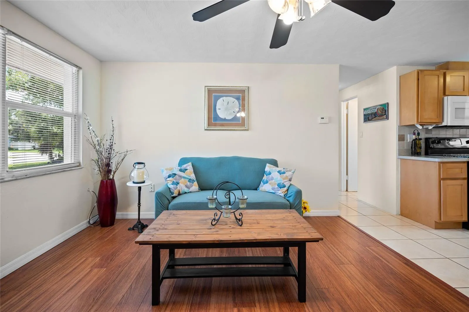 231 LAKEVIEW LN