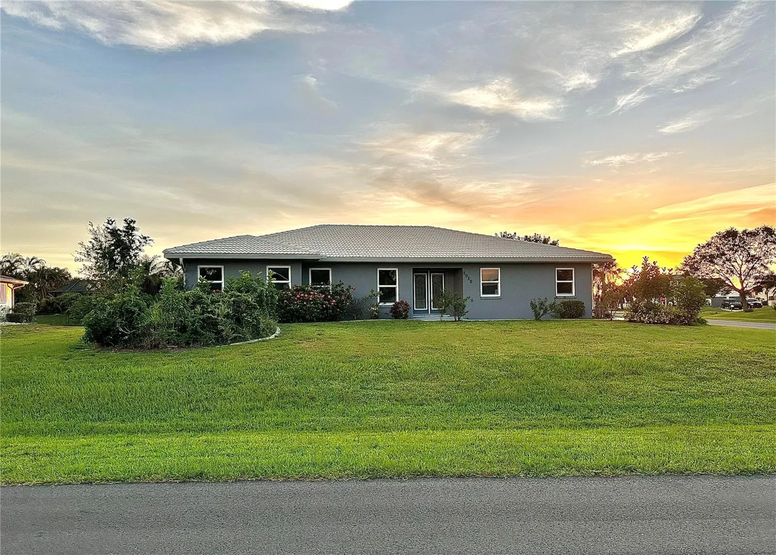 1019 SCHOONER LN