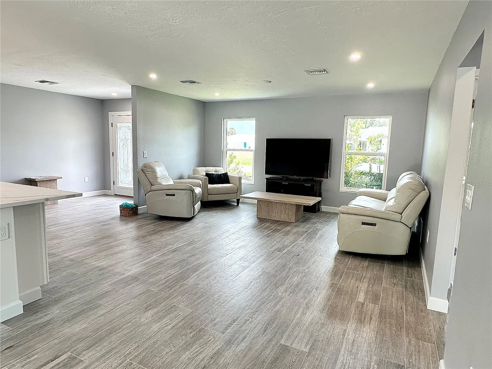 1019 SCHOONER LN