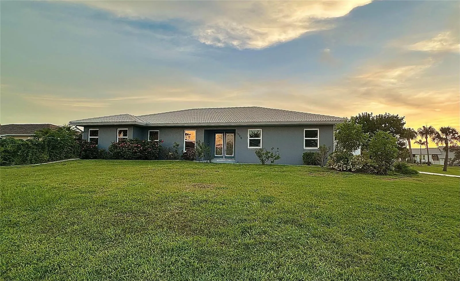 1019 SCHOONER LN