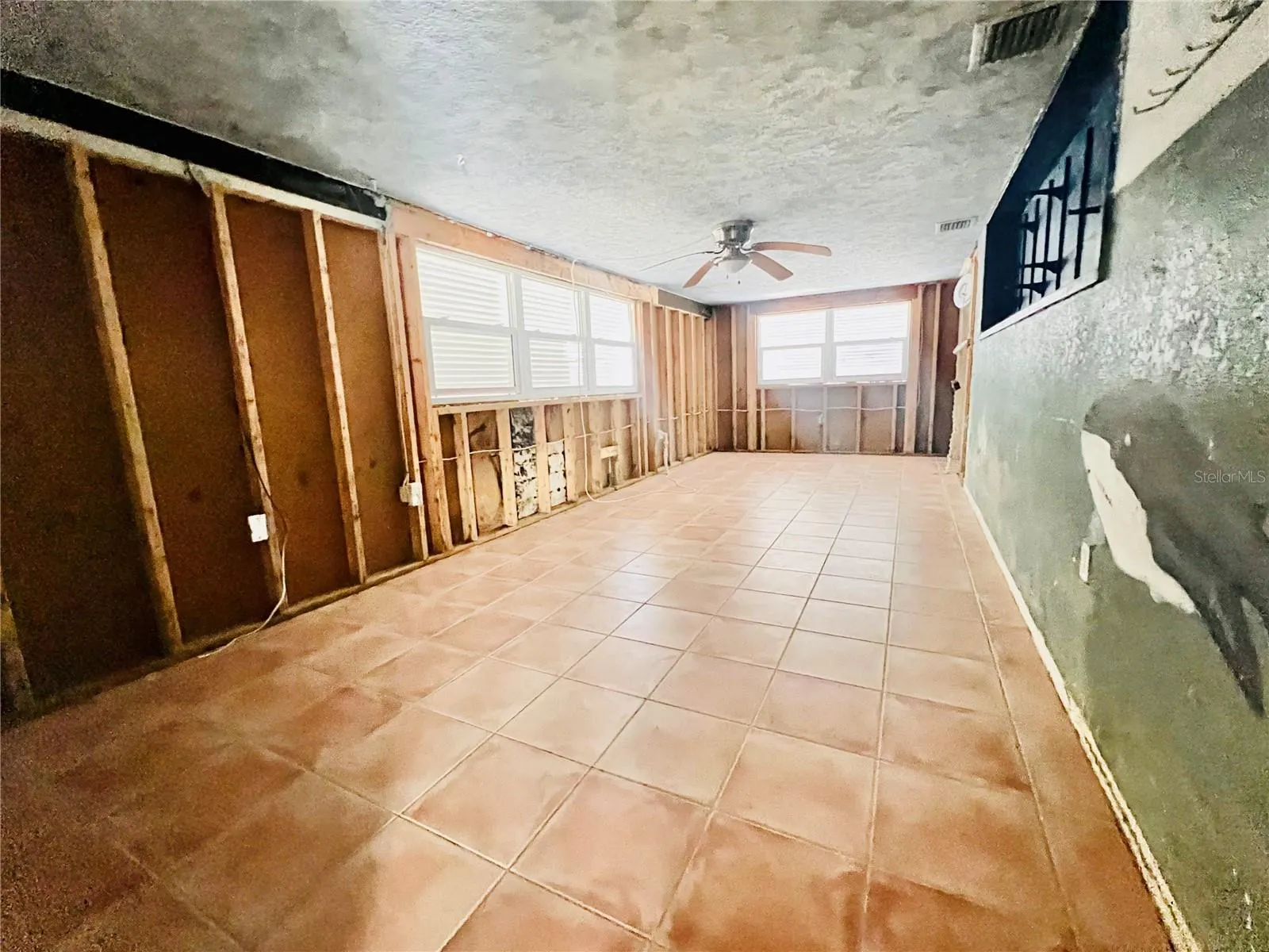 1475 GULF BLVD
