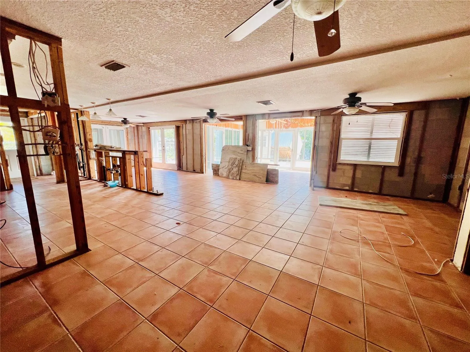 1475 GULF BLVD