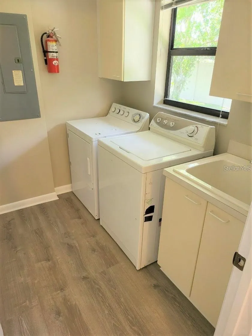 1711 SETTLERS DR #7, #7
