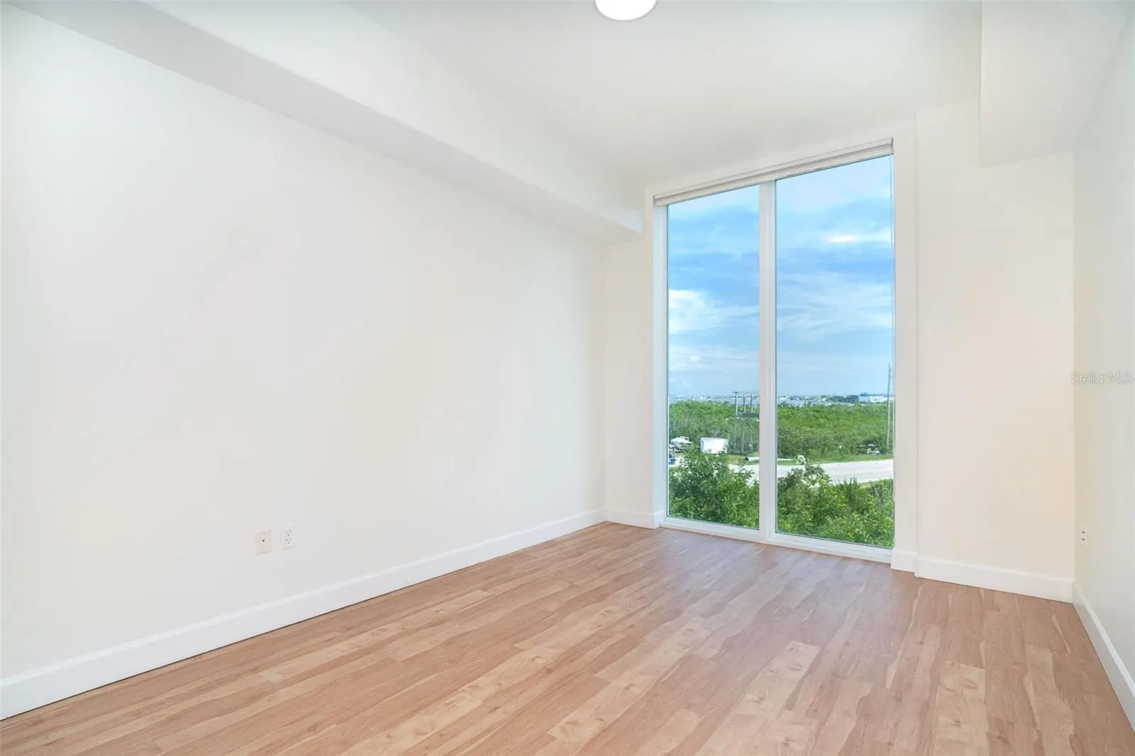 1375 BEACH RD #210, #210