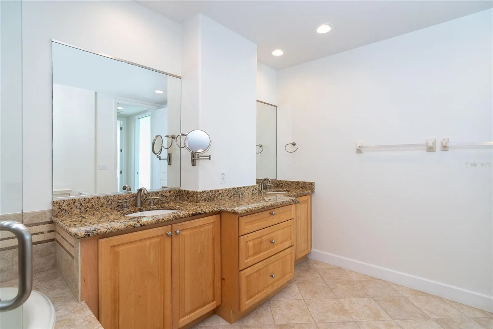 1375 BEACH RD #210, #210