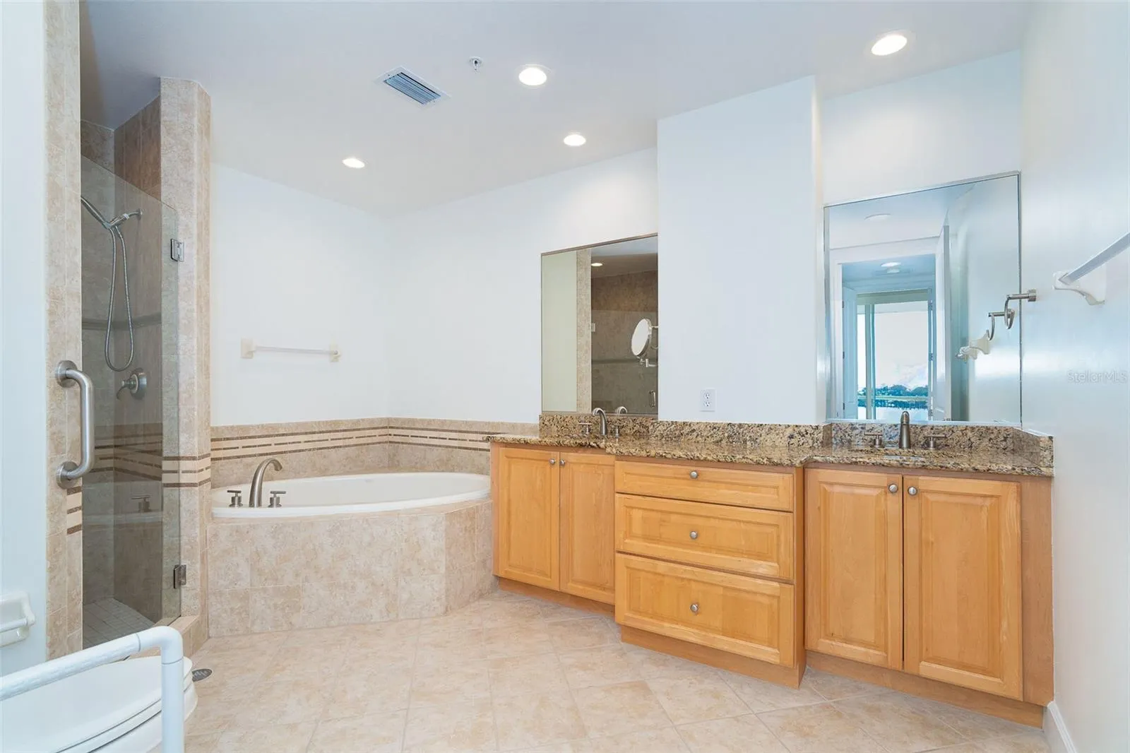 1375 BEACH RD #210, #210