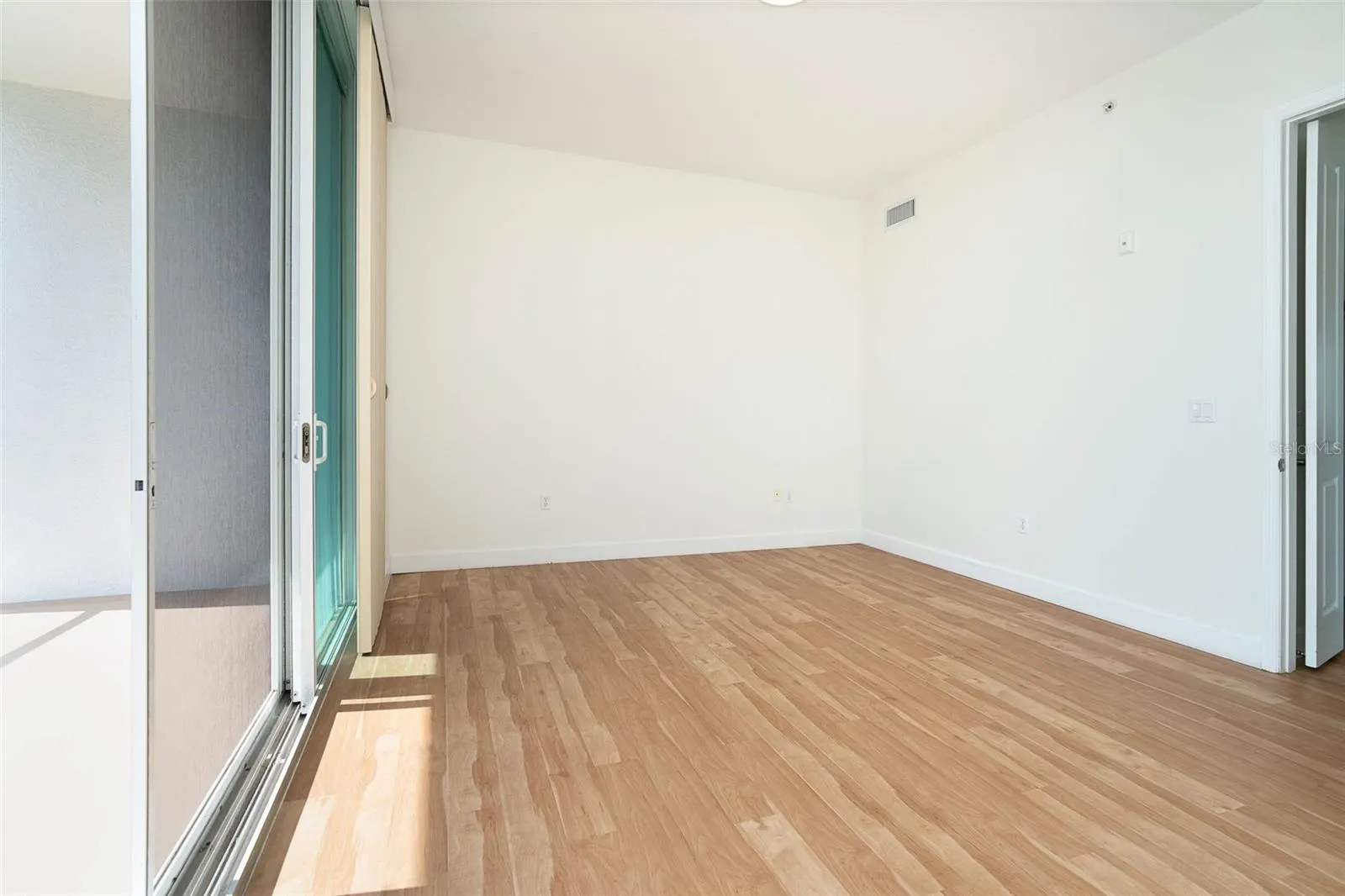1375 BEACH RD #210, #210