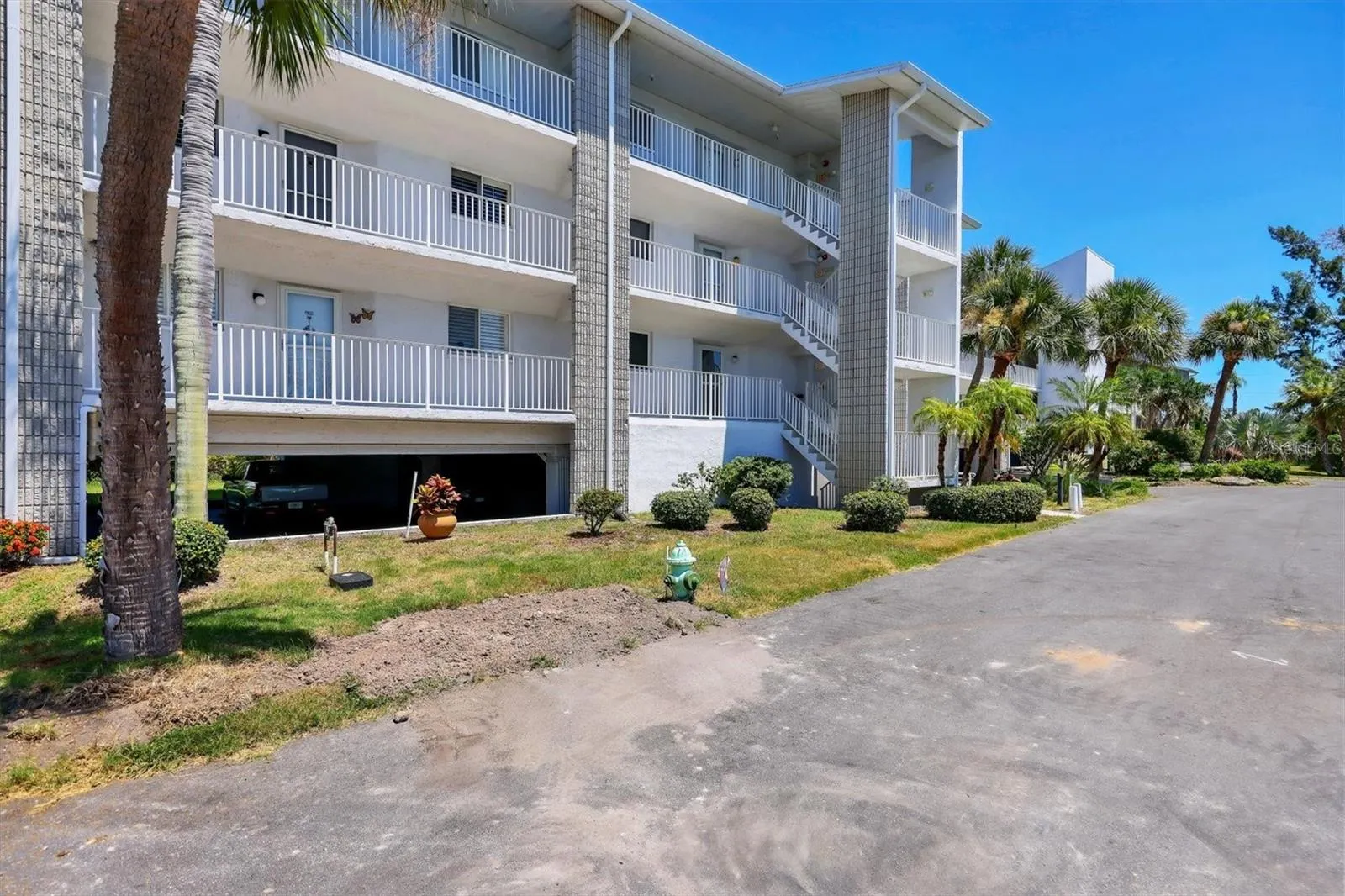 1401 S MCCALL RD #301B, #301B