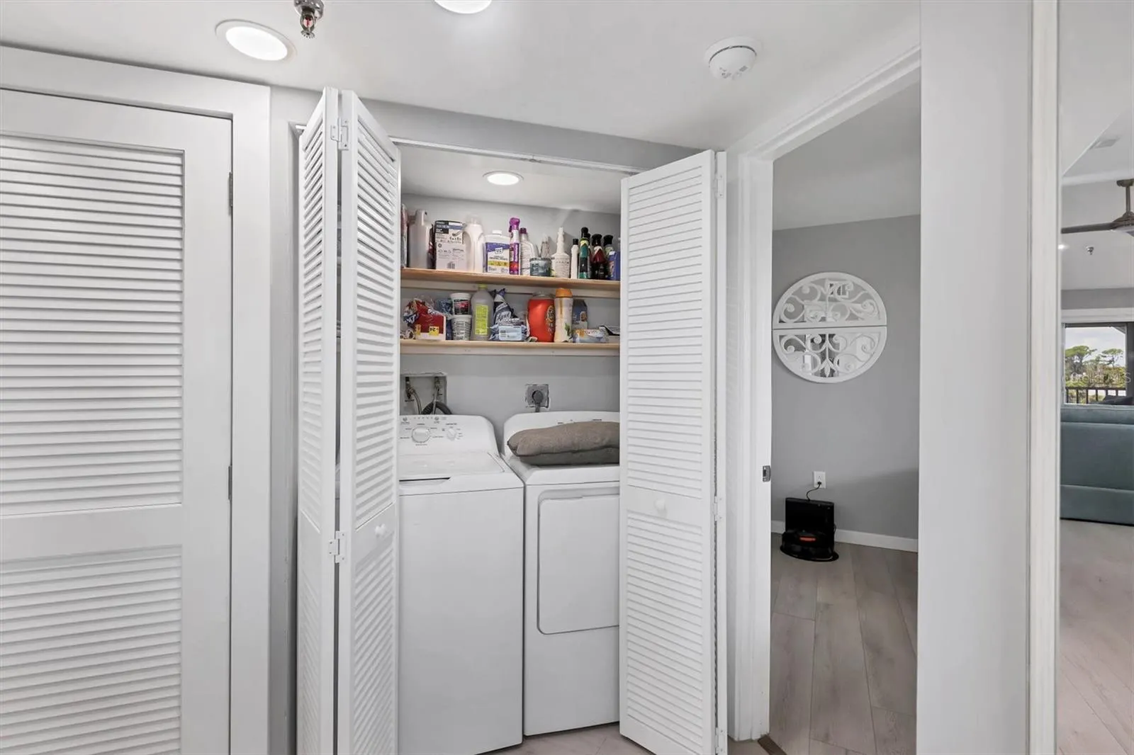 1401 S MCCALL RD #301B, #301B