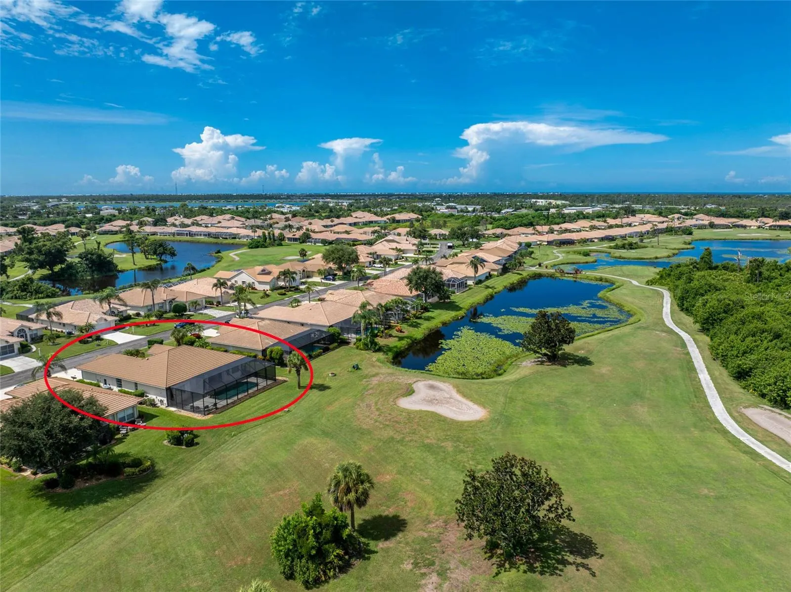 8542 LAKESIDE DR