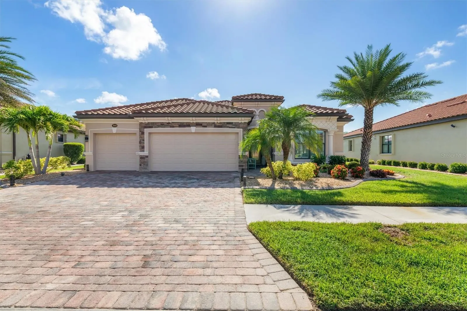 20460 GRANLAGO DR