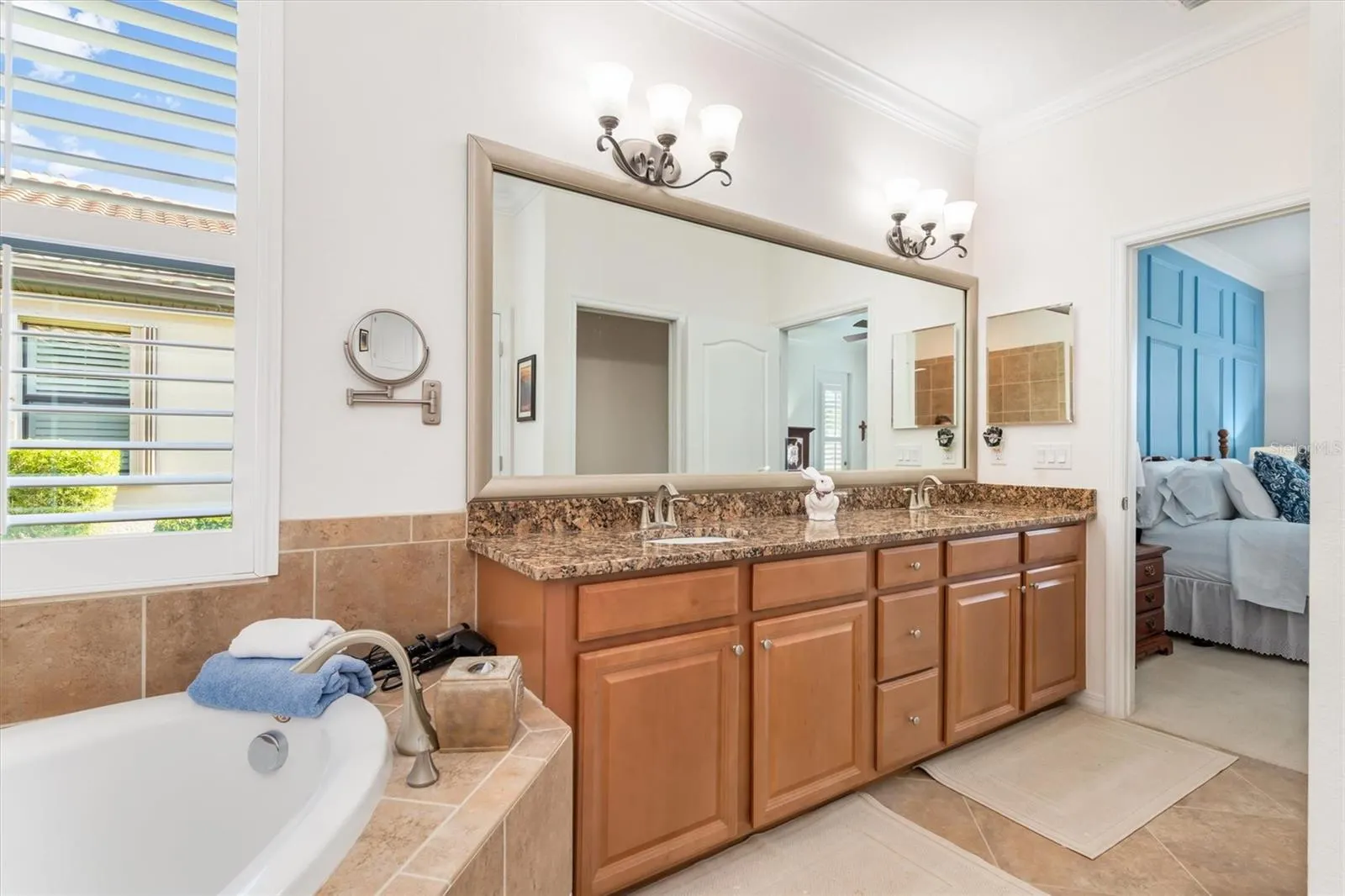 20460 GRANLAGO DR