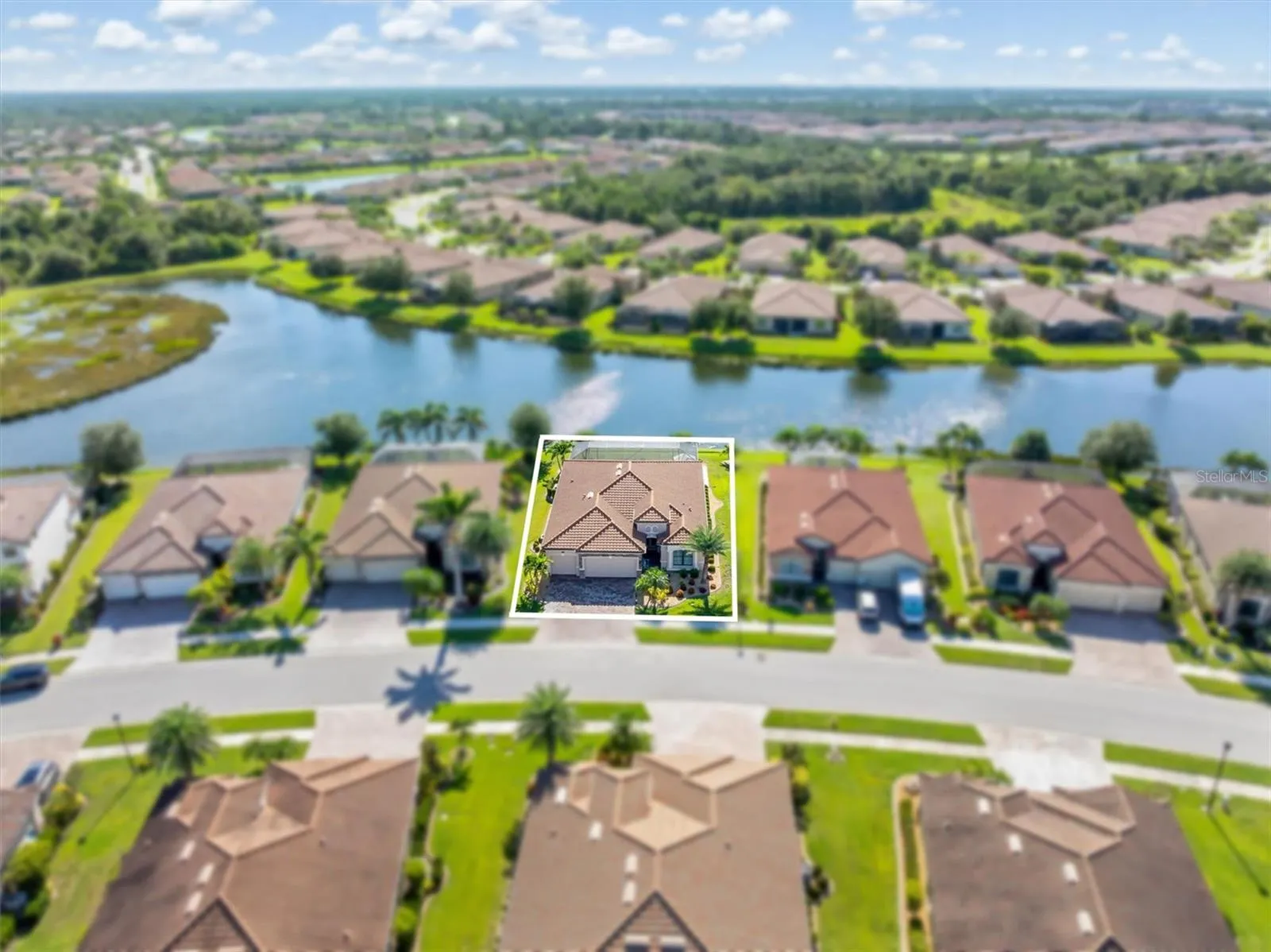20460 GRANLAGO DR