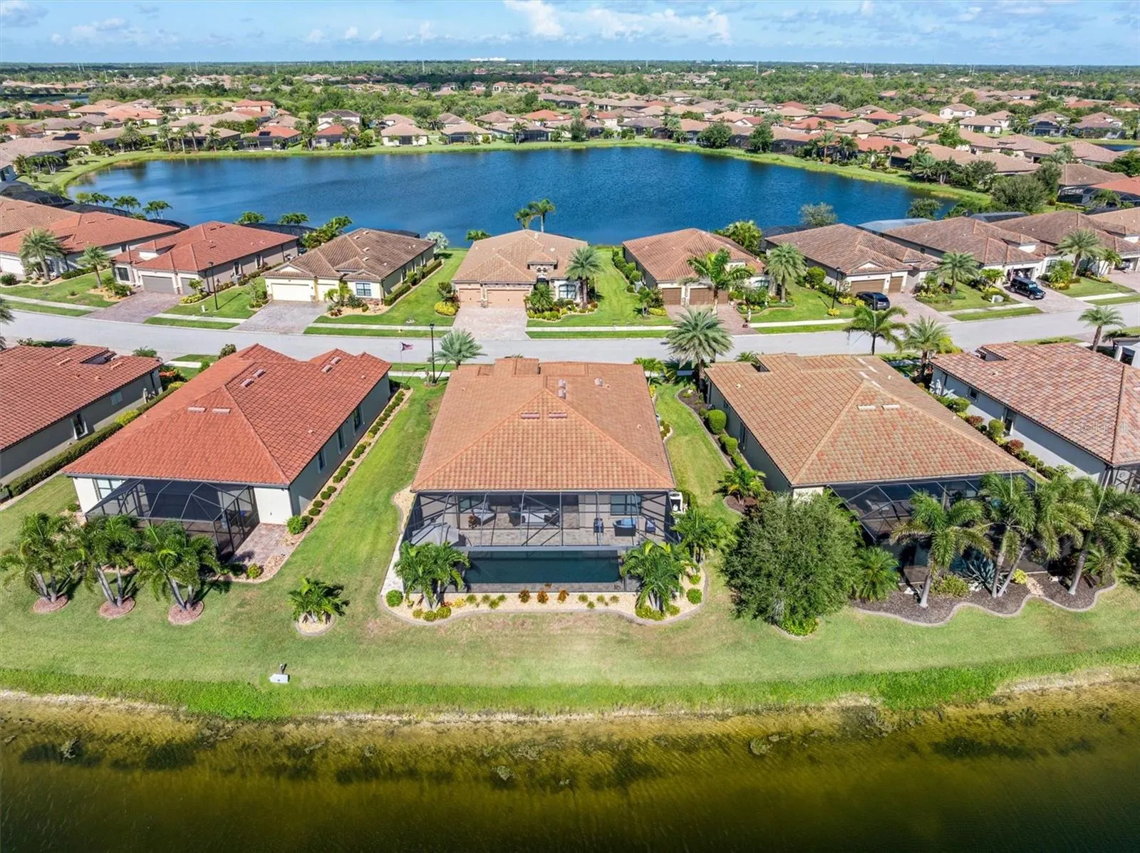 20460 GRANLAGO DR
