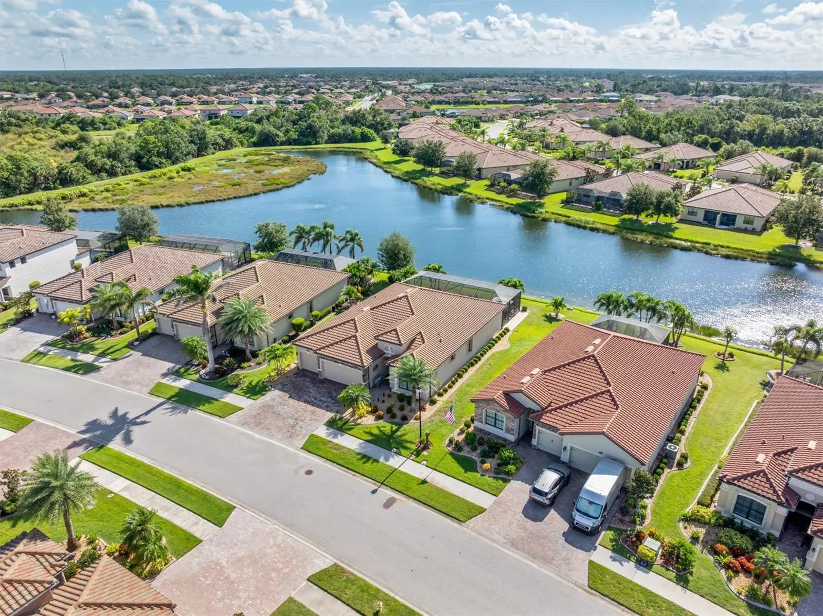 20460 GRANLAGO DR