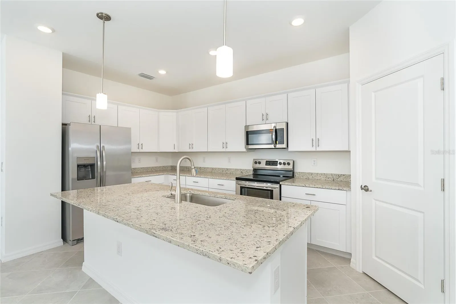 1745 SADDLEWOOD CIR