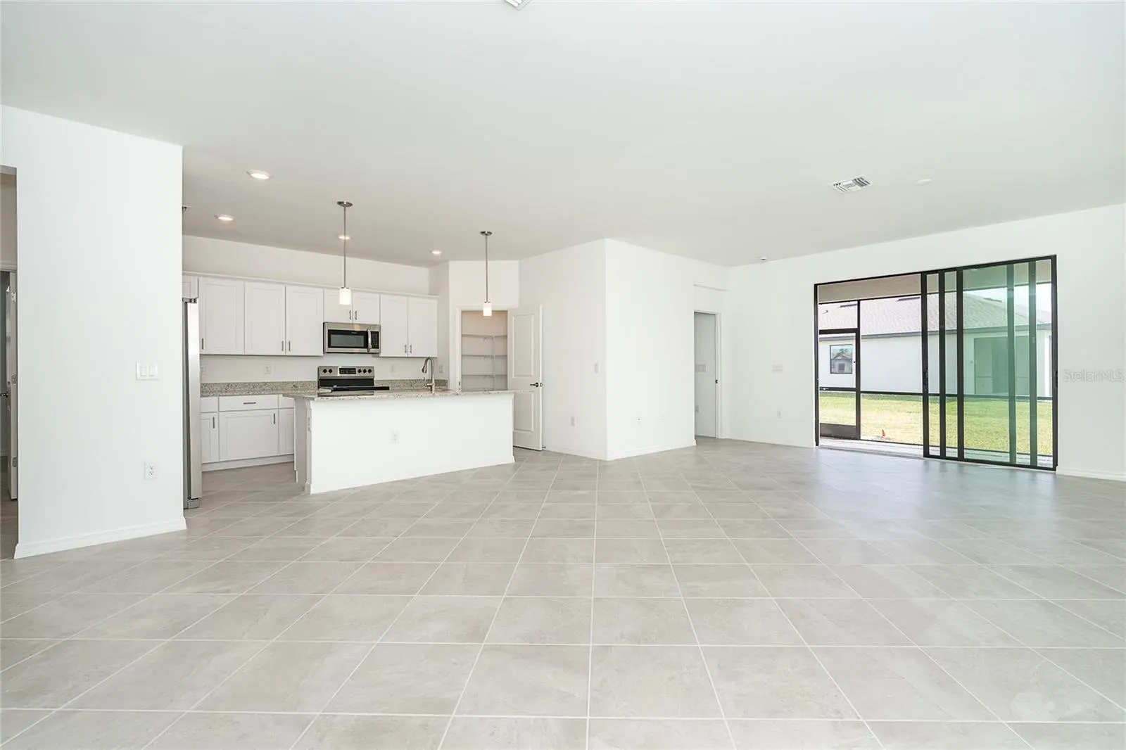 1745 SADDLEWOOD CIR