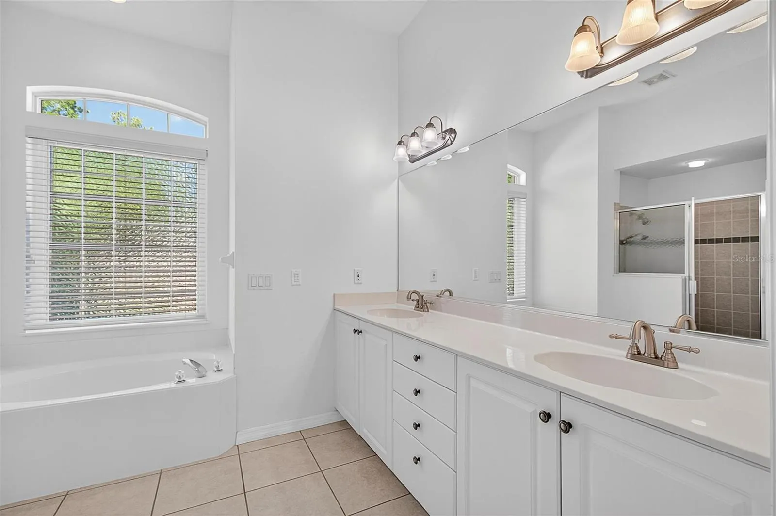 139 BOULDER ROCK DR