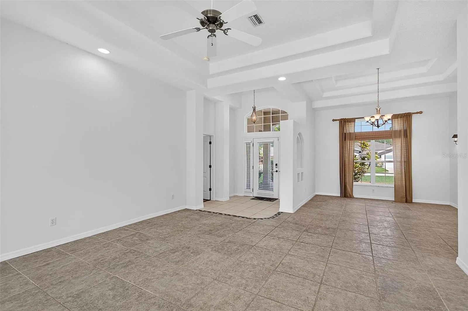 139 BOULDER ROCK DR