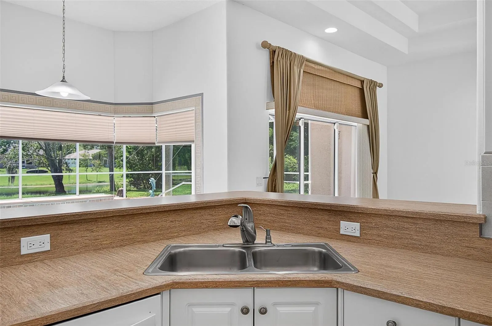 139 BOULDER ROCK DR