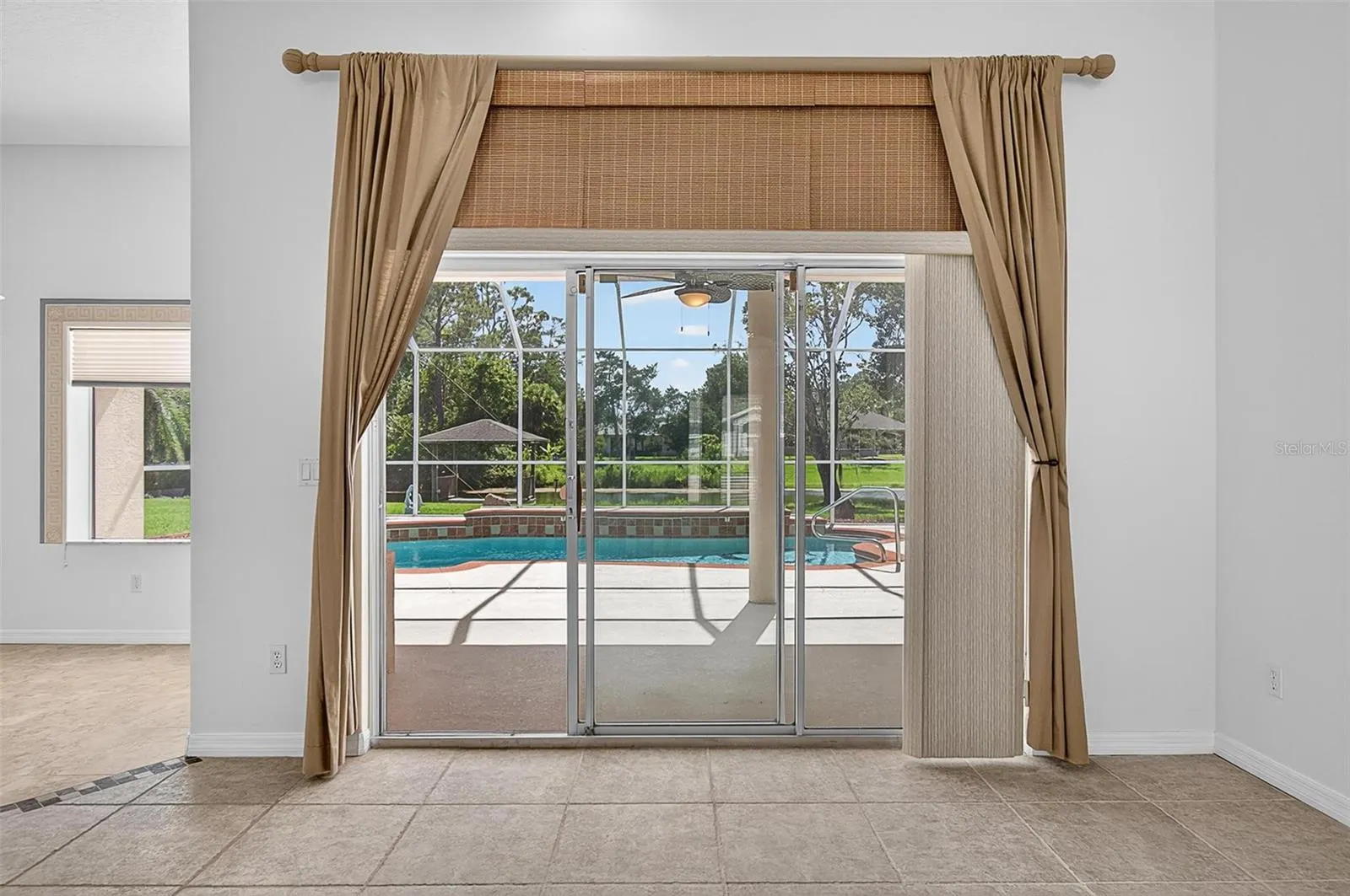 139 BOULDER ROCK DR