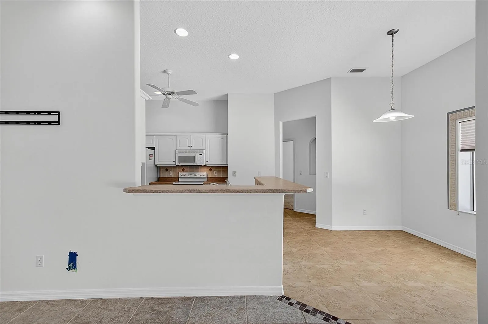 139 BOULDER ROCK DR