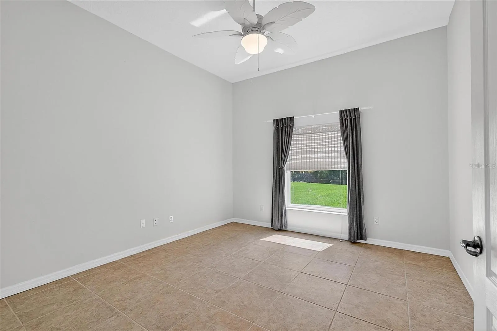 139 BOULDER ROCK DR