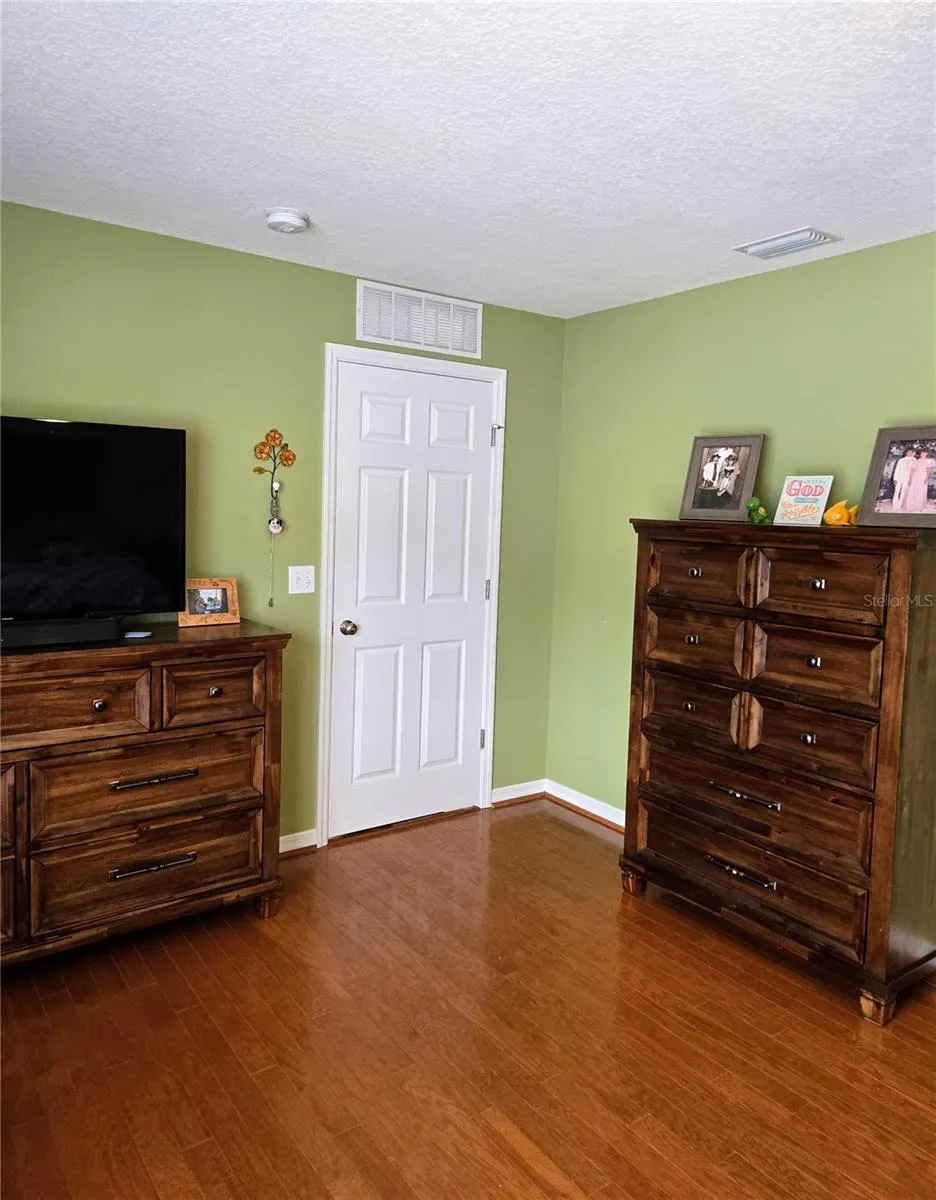 7 BICKSHIRE LN