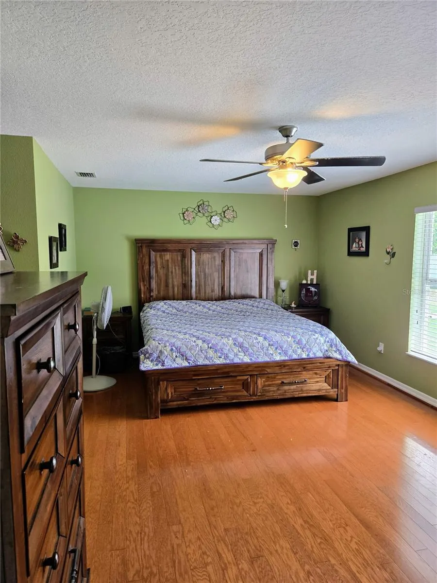 7 BICKSHIRE LN