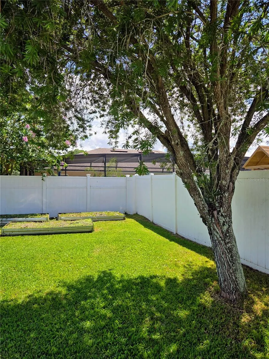 7 BICKSHIRE LN