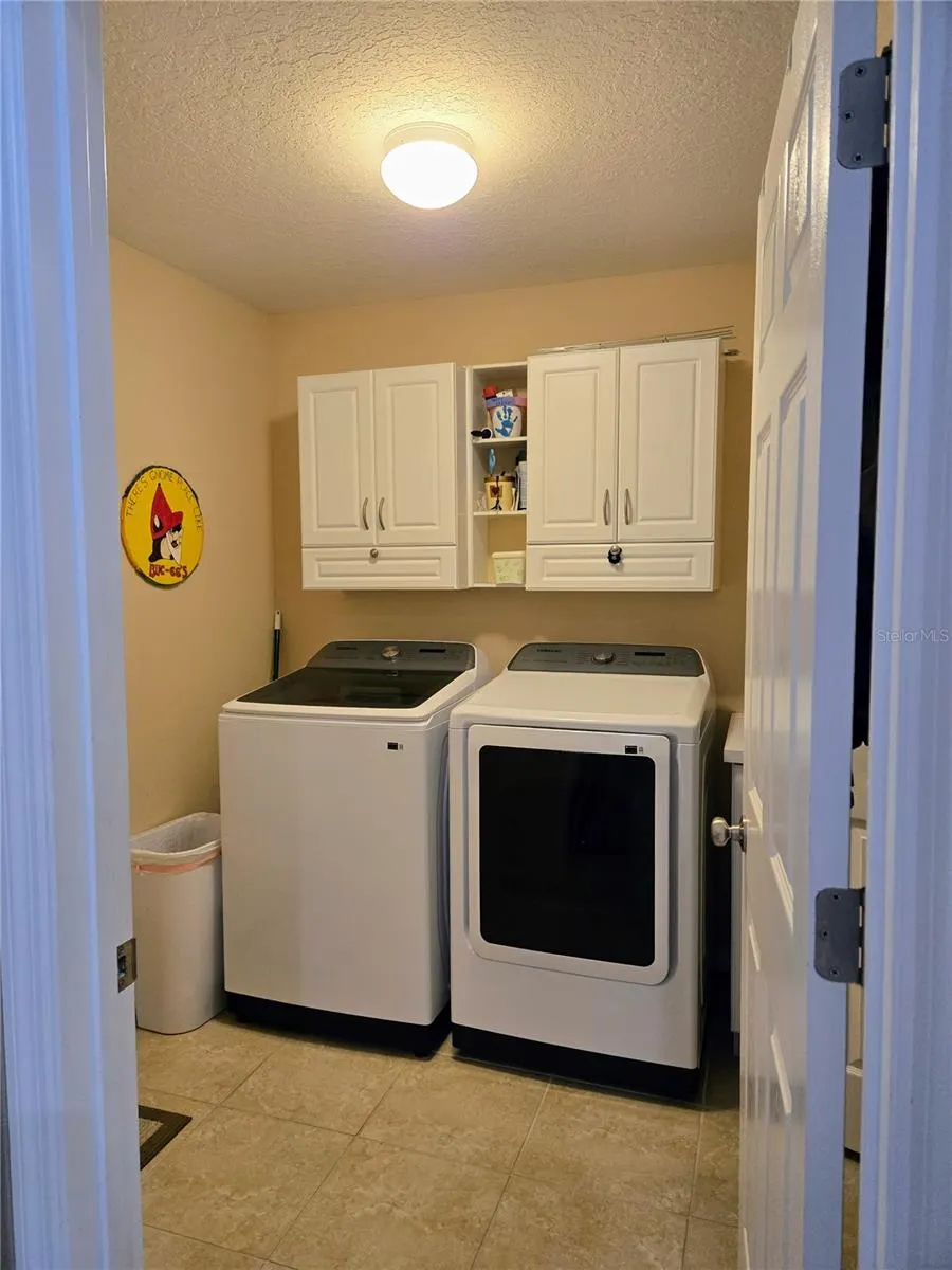 7 BICKSHIRE LN