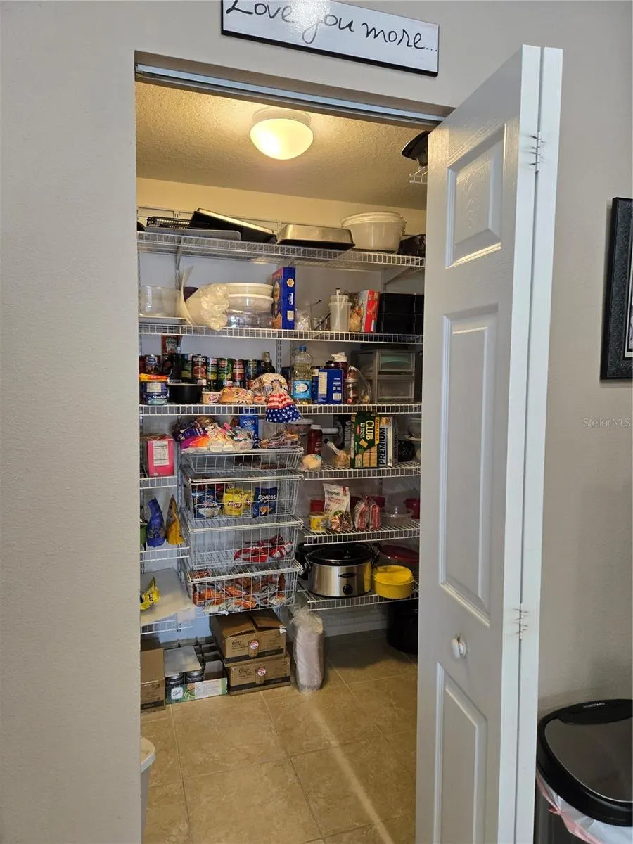 7 BICKSHIRE LN