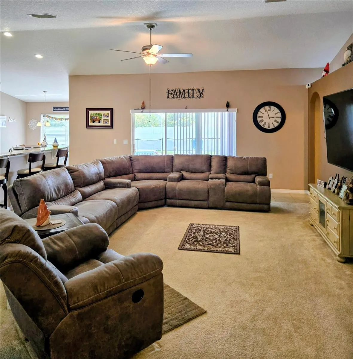7 BICKSHIRE LN