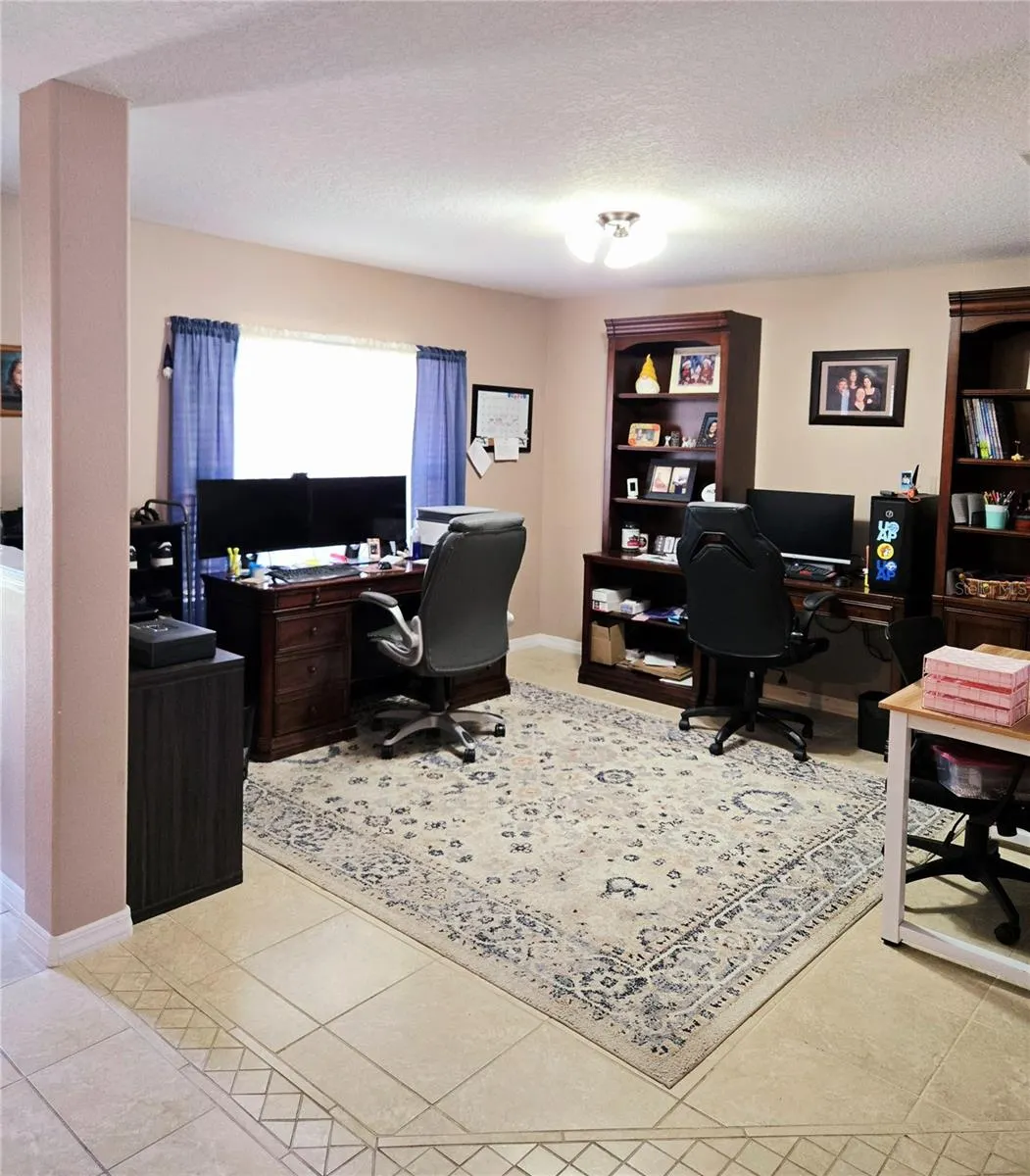 7 BICKSHIRE LN