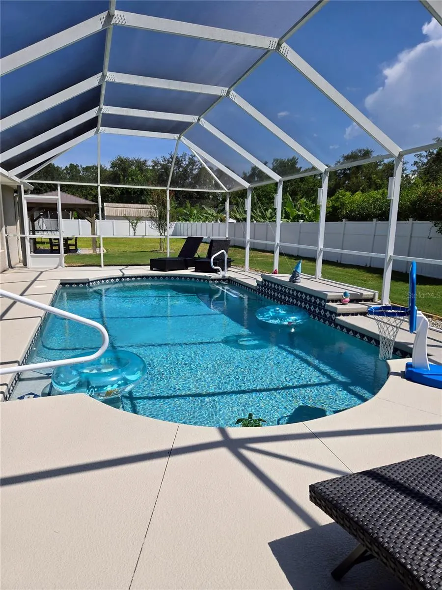 7 BICKSHIRE LN
