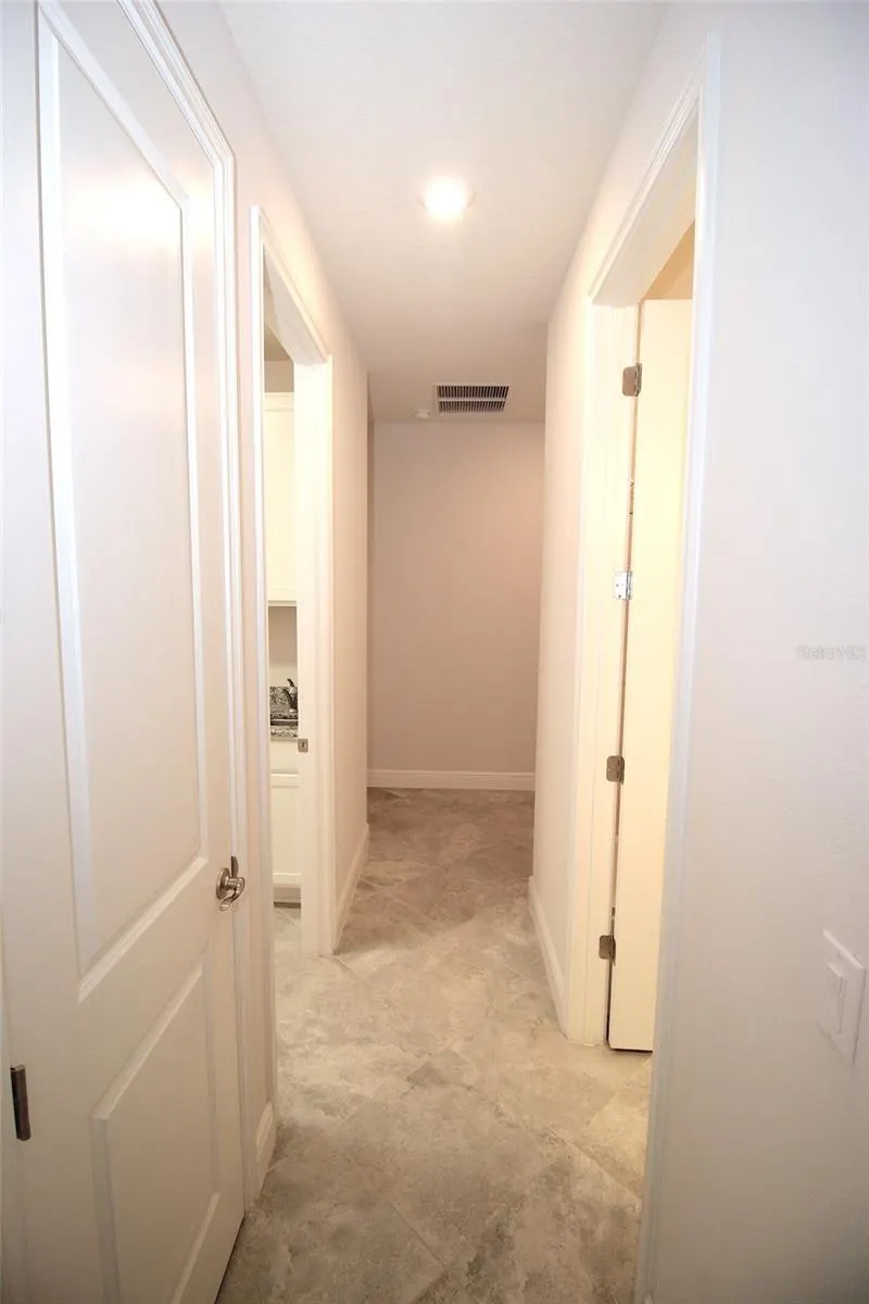109 HUNTINGTON PL