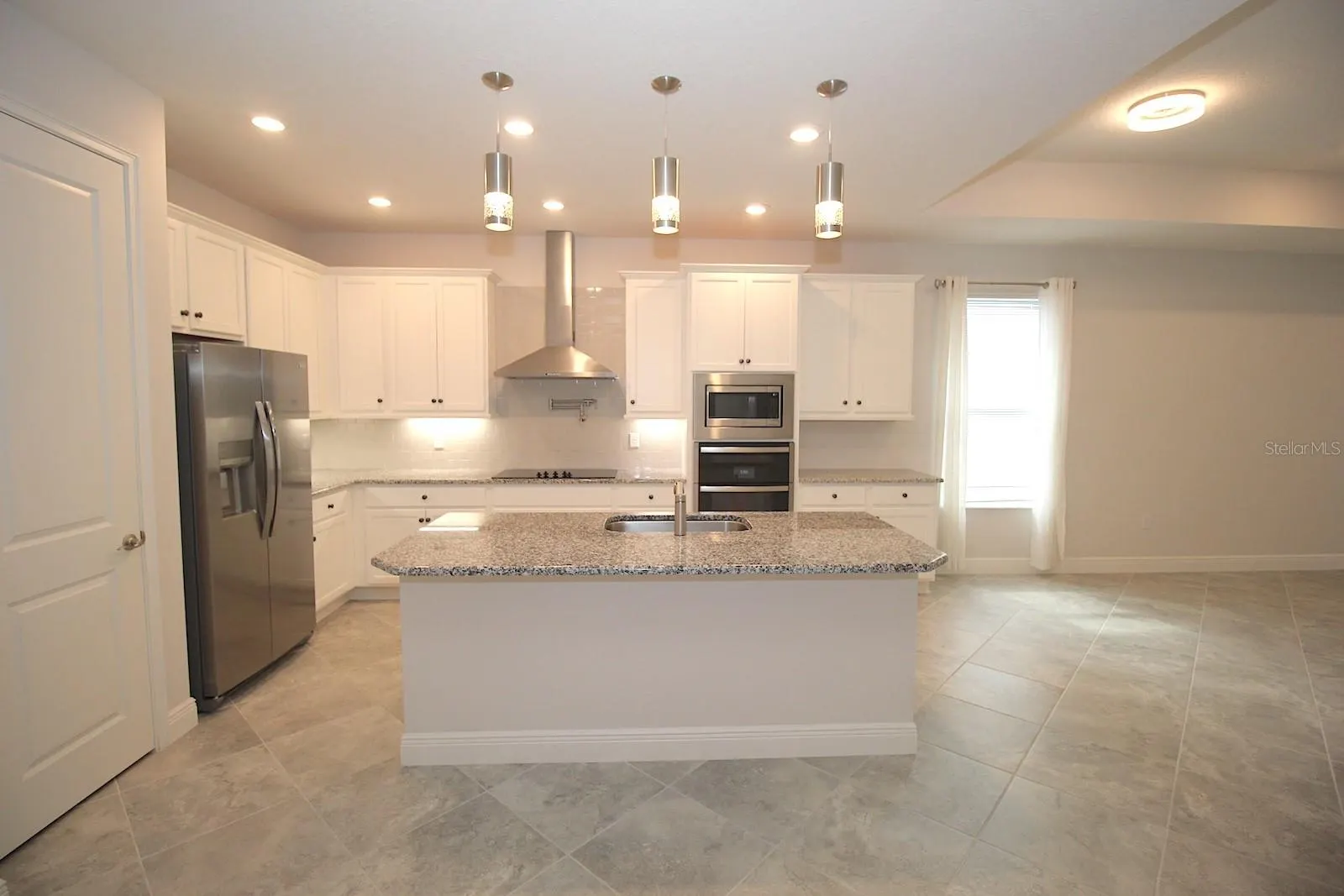 109 HUNTINGTON PL
