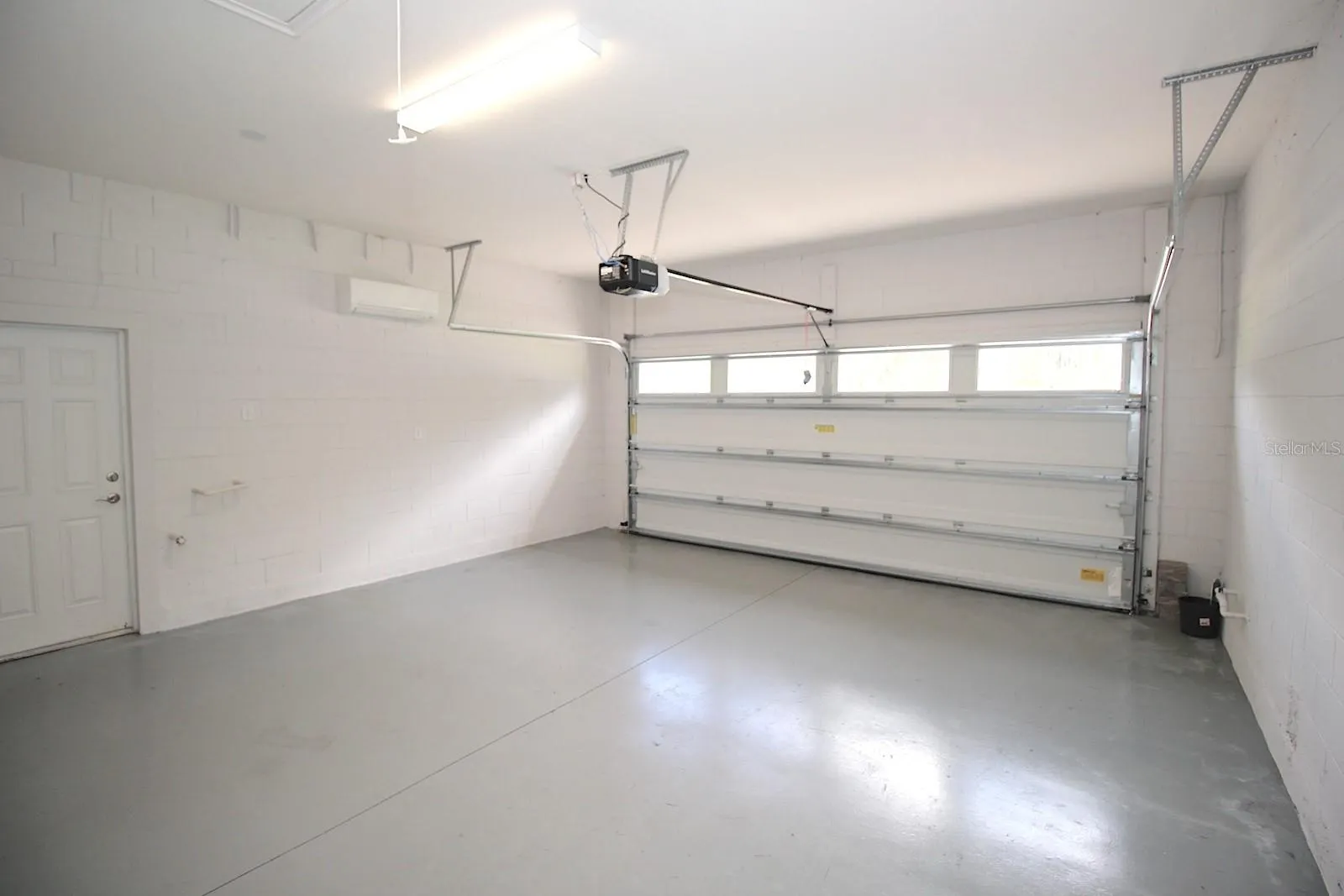 109 HUNTINGTON PL