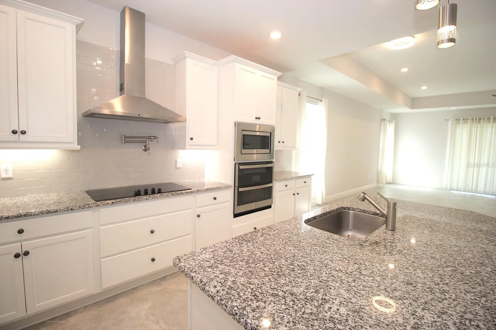 109 HUNTINGTON PL