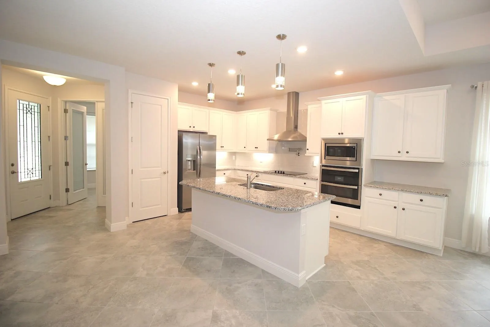 109 HUNTINGTON PL