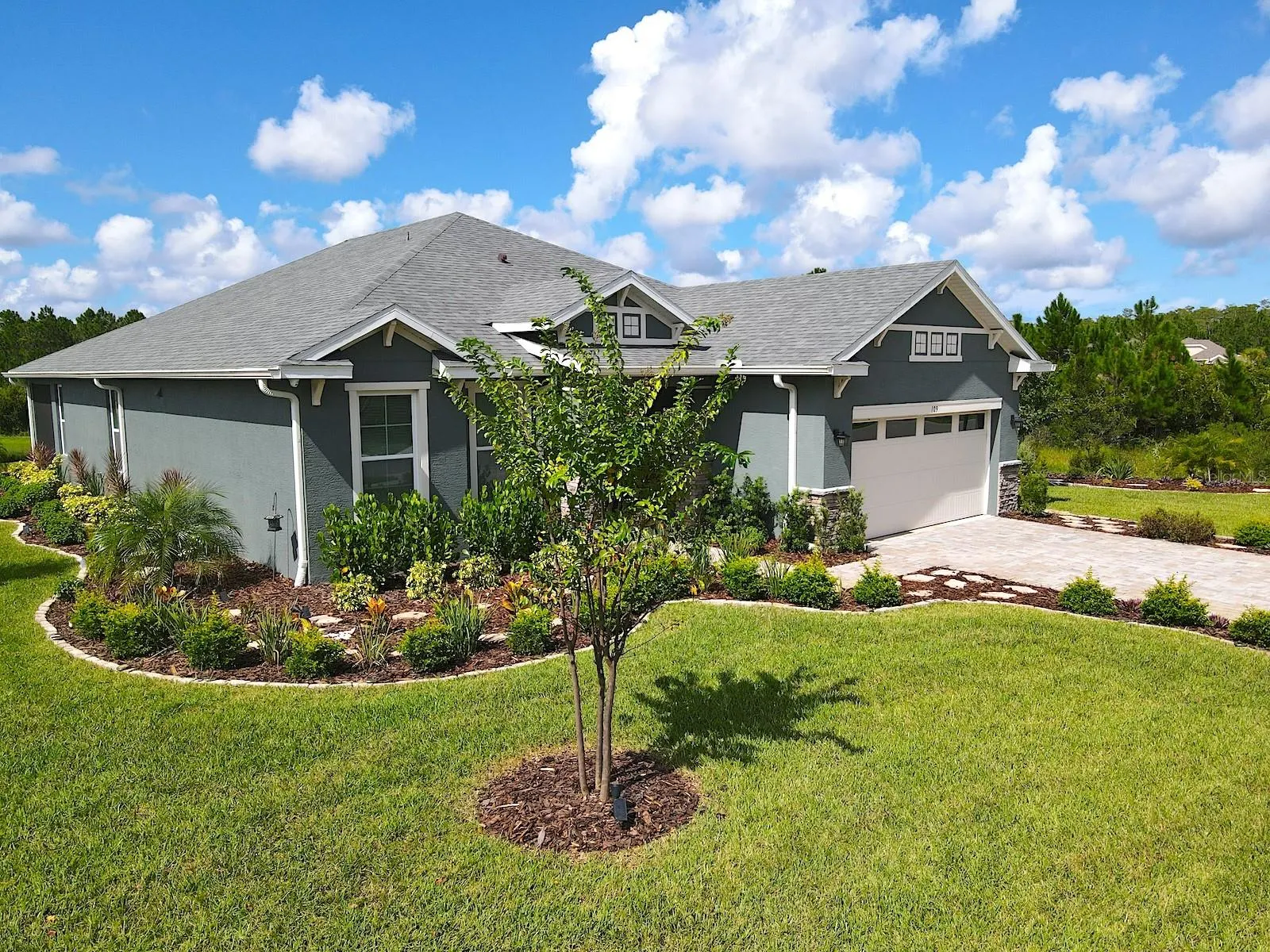 109 HUNTINGTON PL