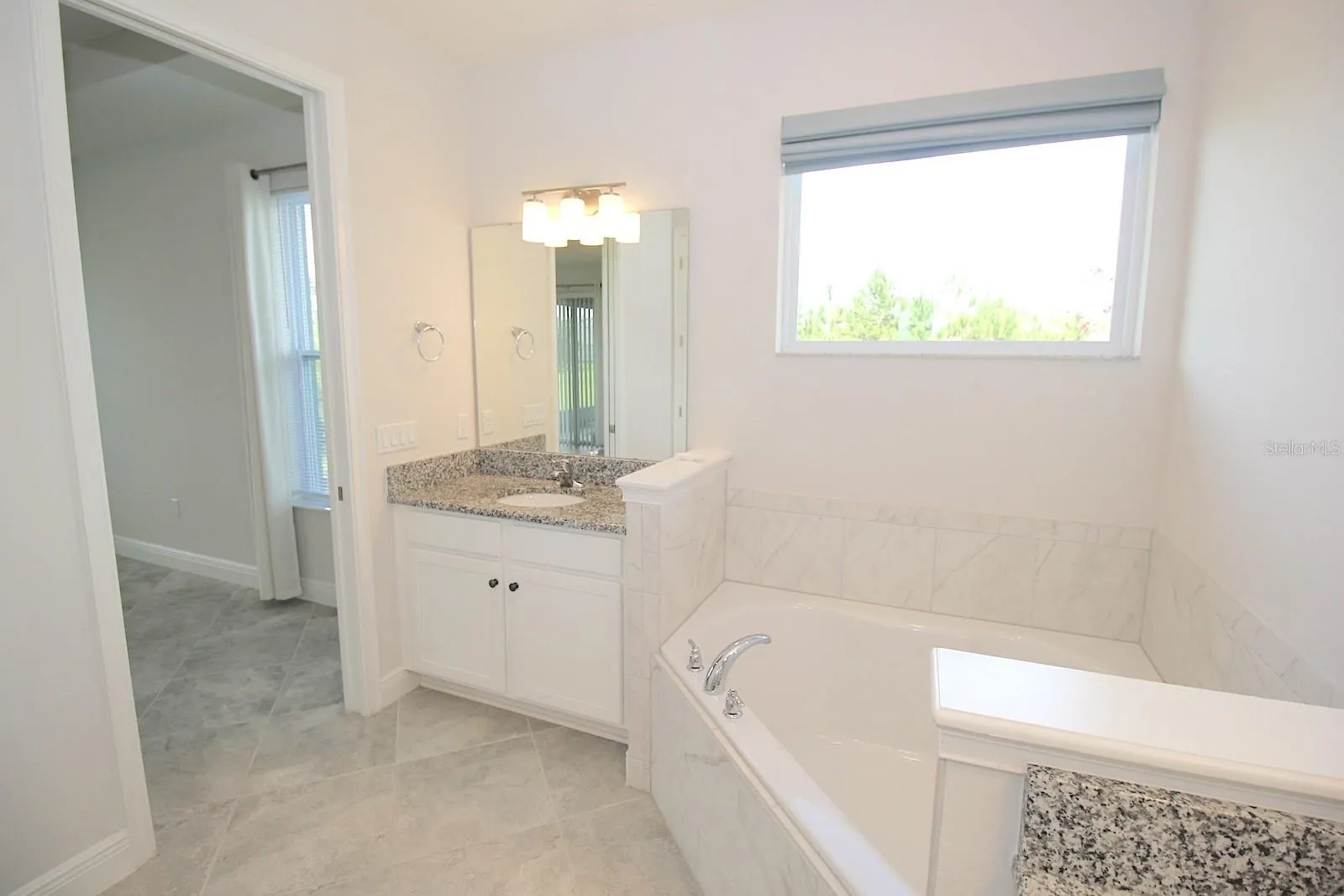109 HUNTINGTON PL