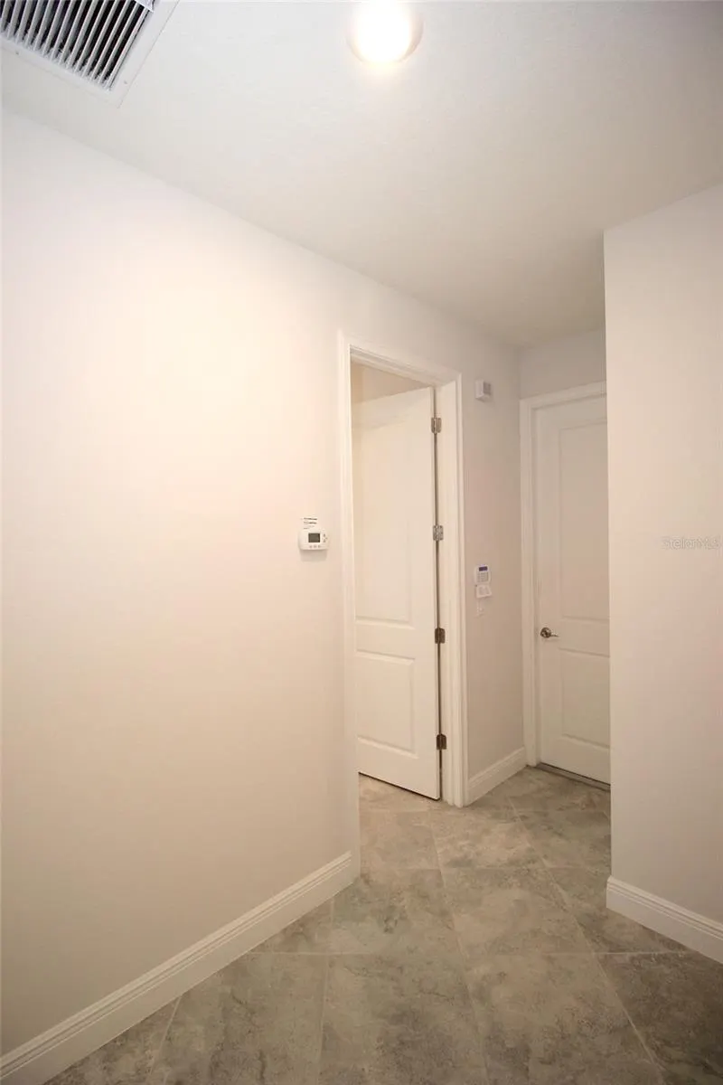 109 HUNTINGTON PL