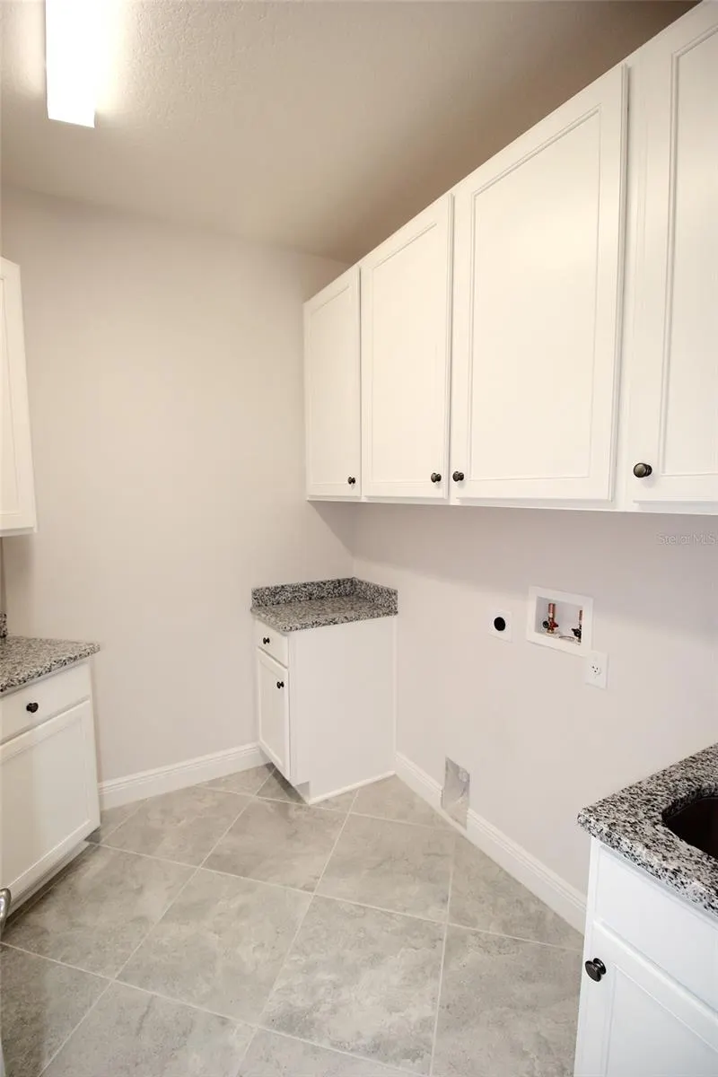 109 HUNTINGTON PL