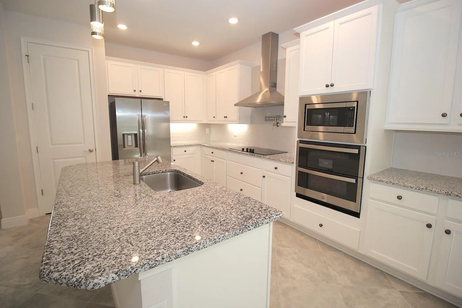 109 HUNTINGTON PL