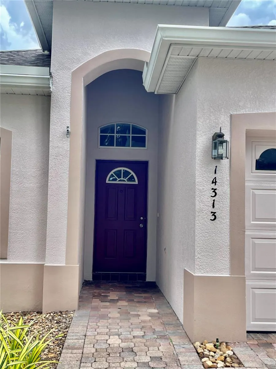 14313 LAURELTON DR