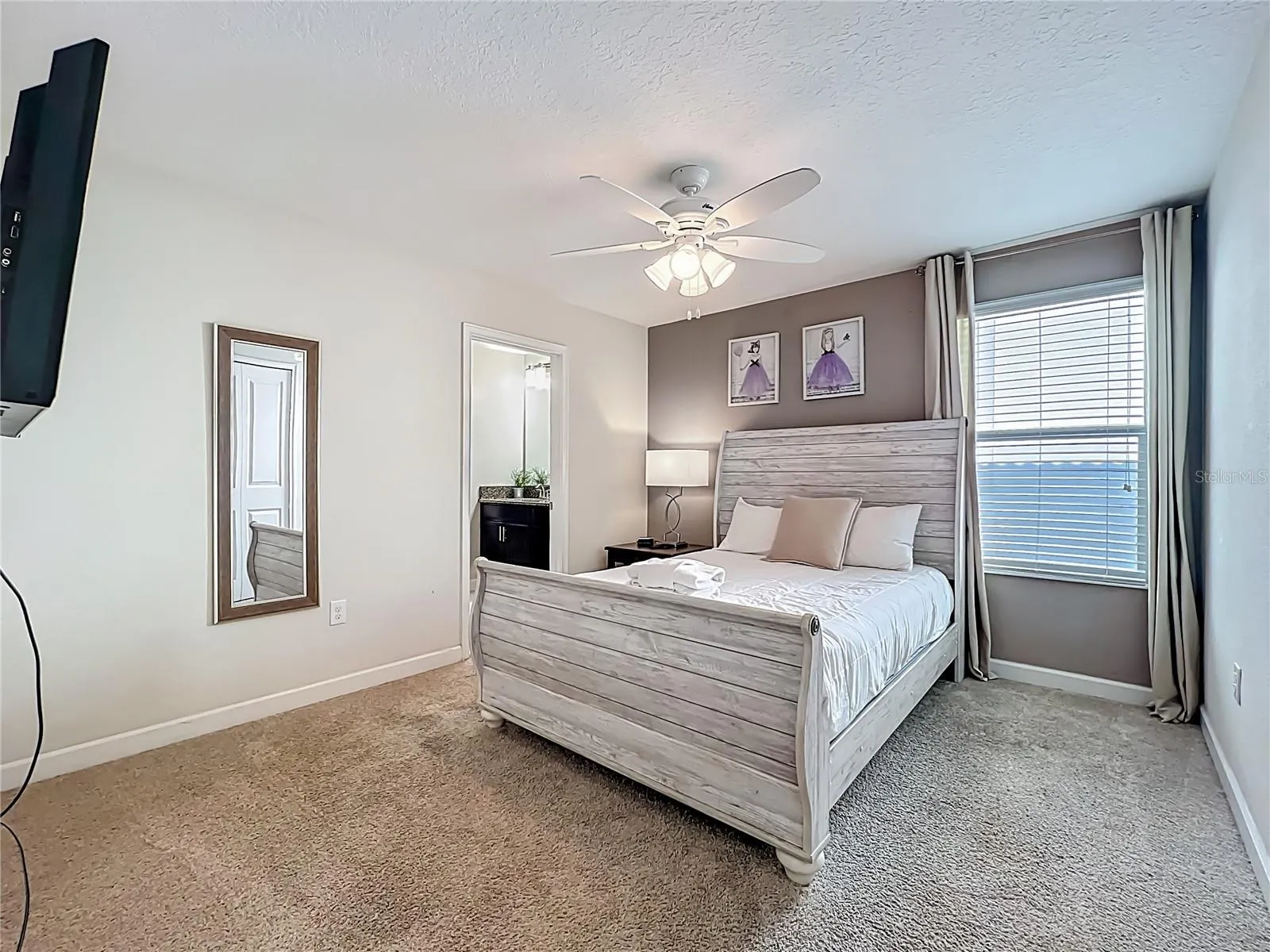 9018 STINGER DR