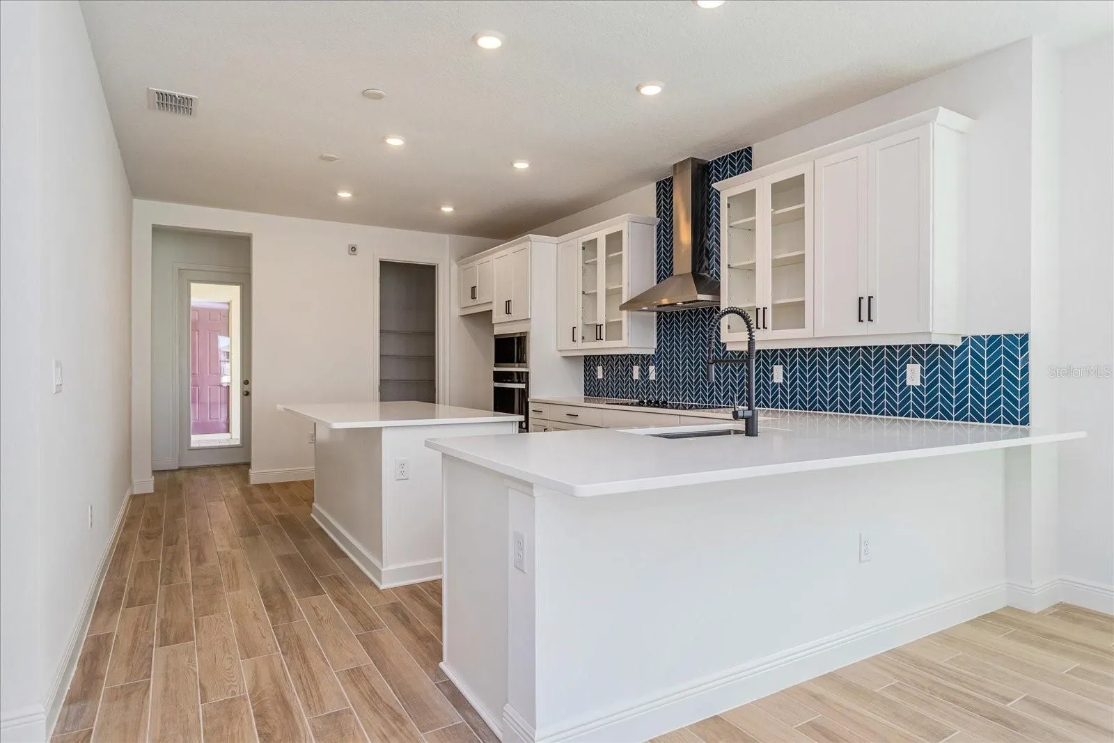 10061 DULBECCO ST